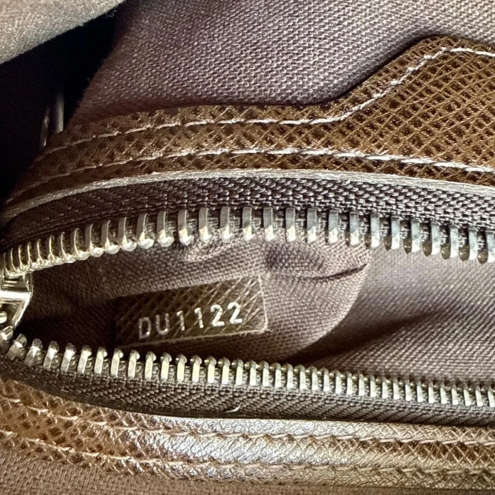 Louis Vuitton Tiaga Roman Grizzli